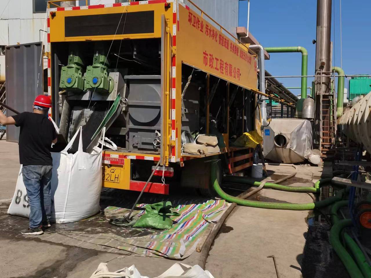 崖州淤泥压干处理